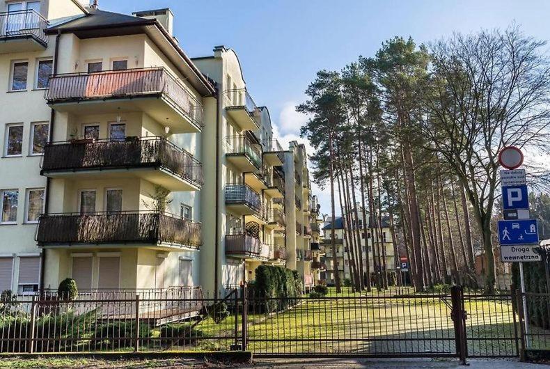 Apartament Miedzyzdroje 4 Osoby 100 M Od Morza Bagian luar foto